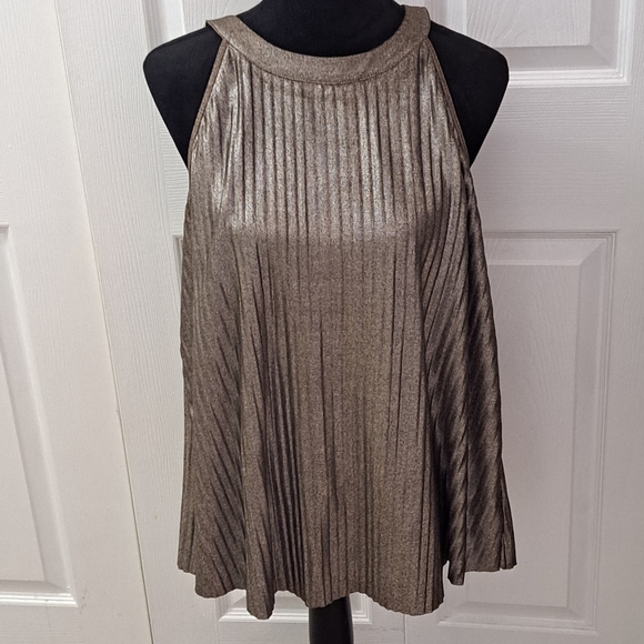 Torrid High Neck Goddess Gold Metallic Top/Blouse Size 0 - Picture 1 of 10